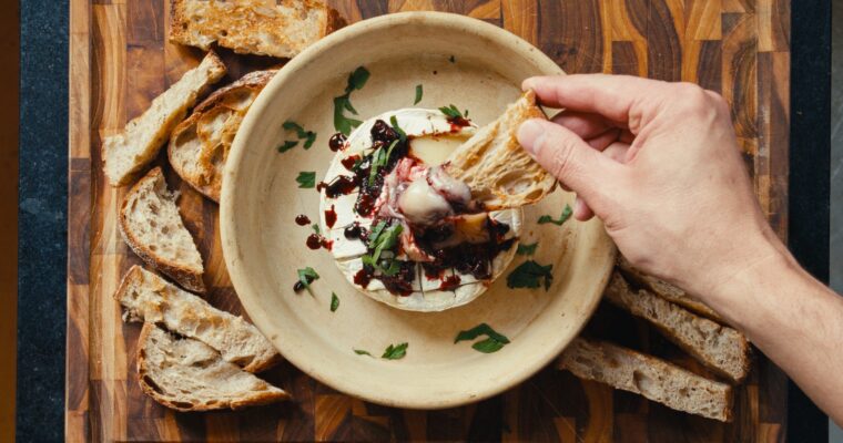 Baked Brie with Balsamic Blackberry Glaze